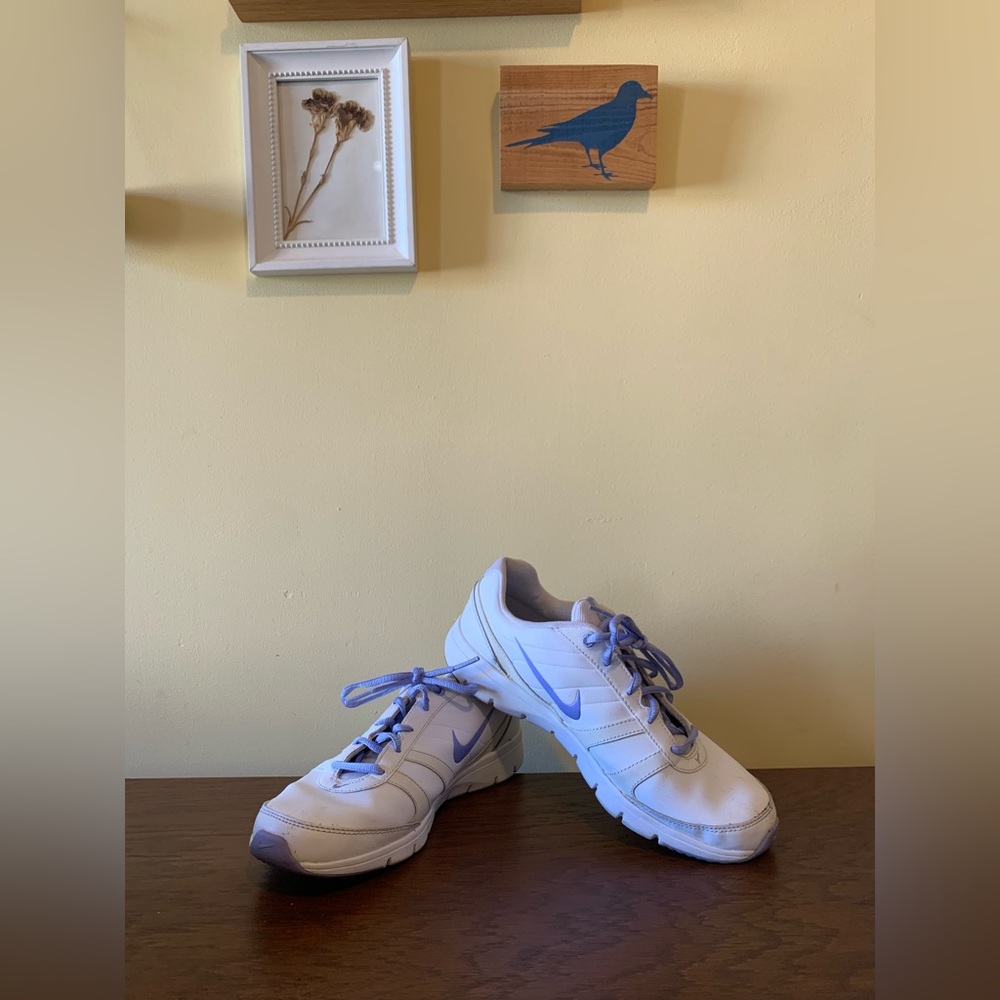 nike white and purple training shoes